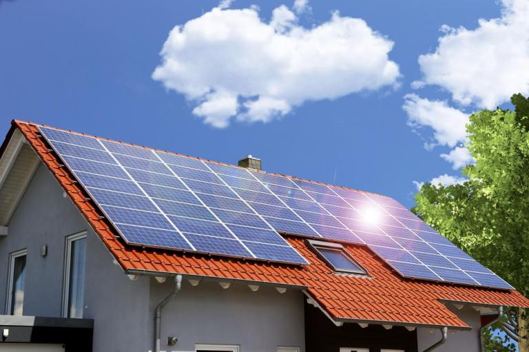 Installer des panneaux solaires, est-ce un bon investissement ?